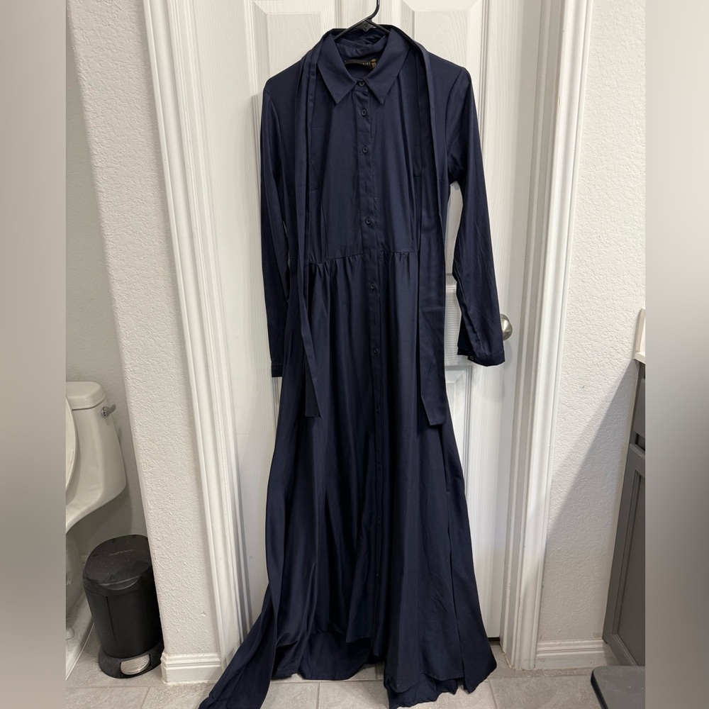 Elegant Navy Blue Maxi Dress
